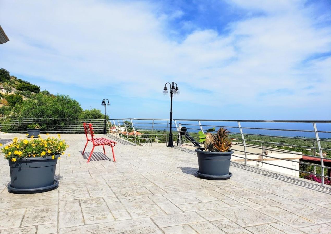 Villa Terrazza sul Golfo Monte SantʼAngelo Esterno foto